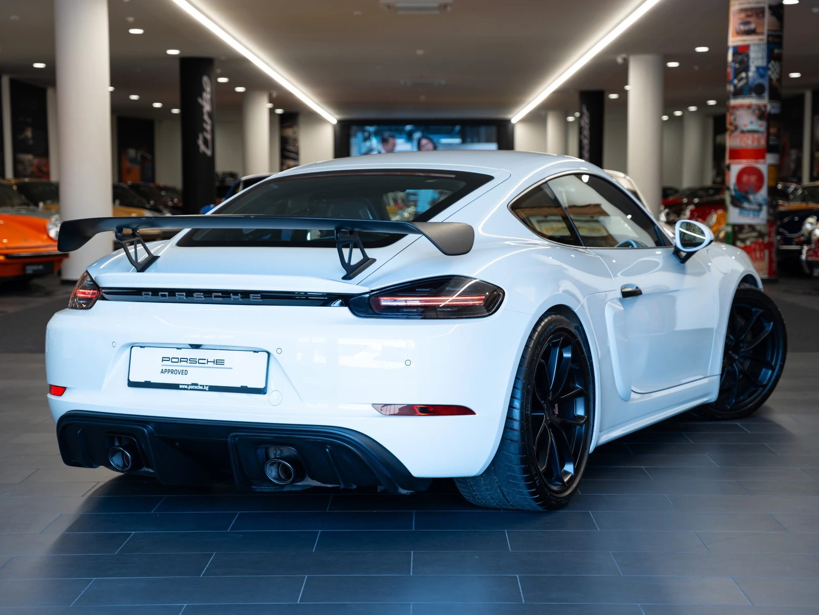 Porsche Cayman 718 Cayman GT4 - изображение 5
