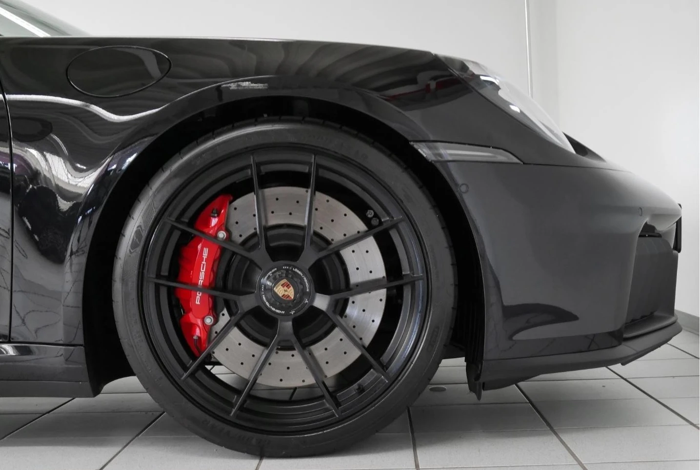 Porsche 911 992.2 CARRERA 4 GTS SPORT DESIGN CARBON BURMESTER - изображение 4