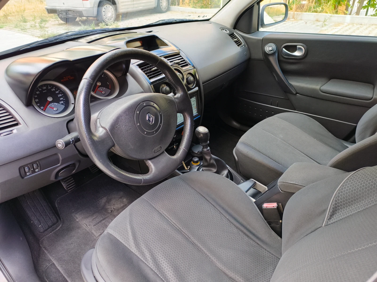 Renault Megane 1.9dci - изображение 7