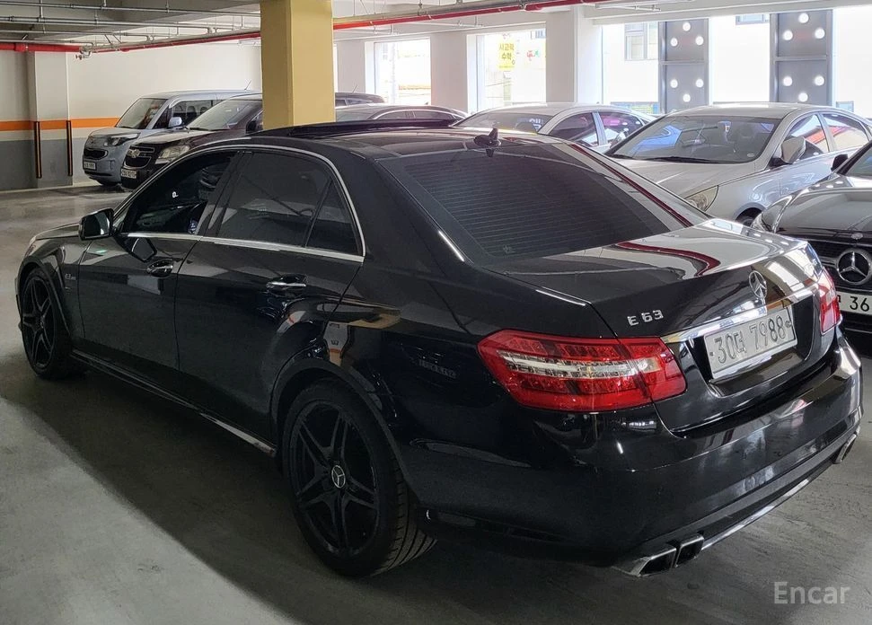 Mercedes-Benz E 63 AMG  - изображение 2