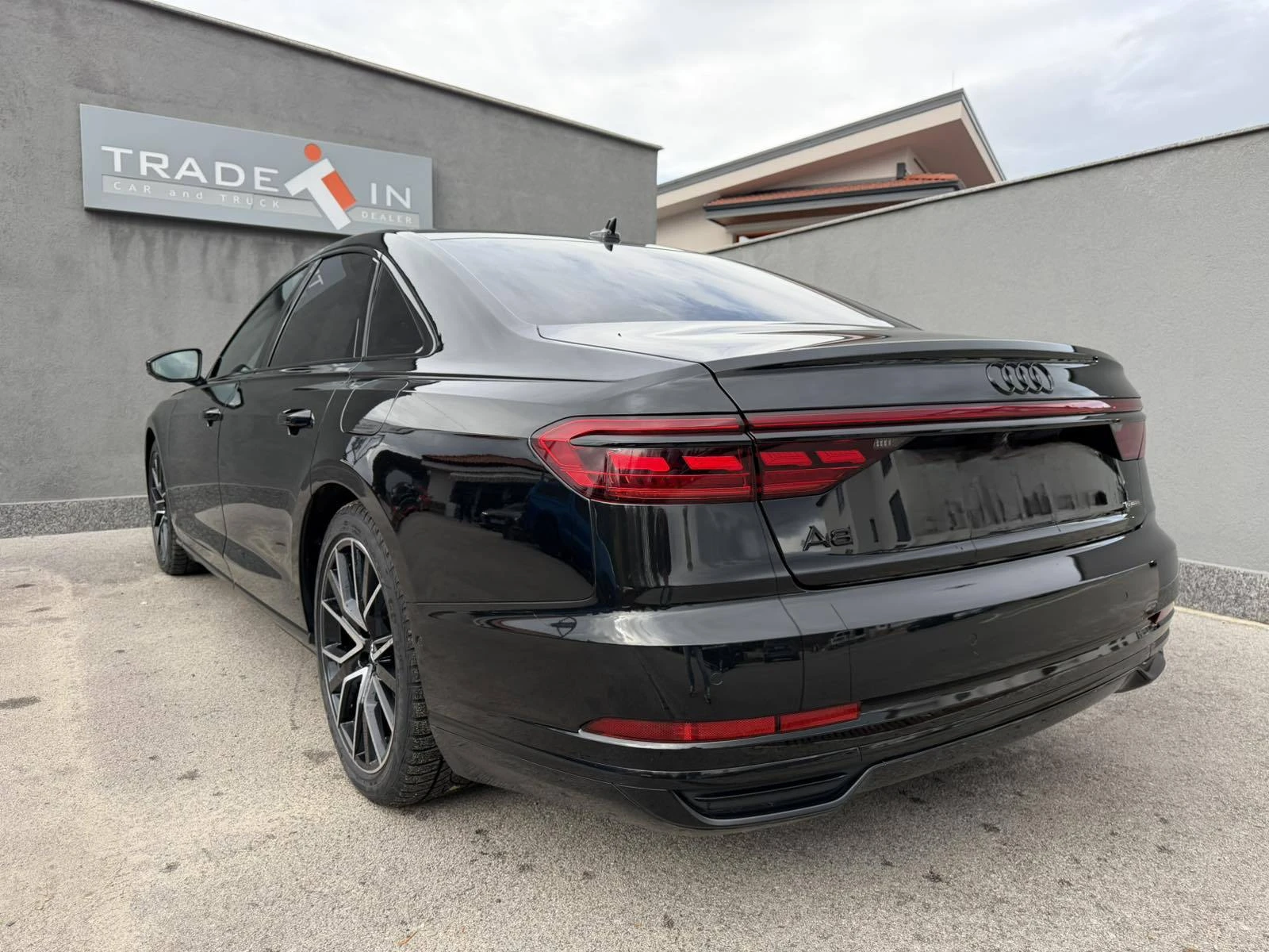 Audi A8 60TFSI e - изображение 6