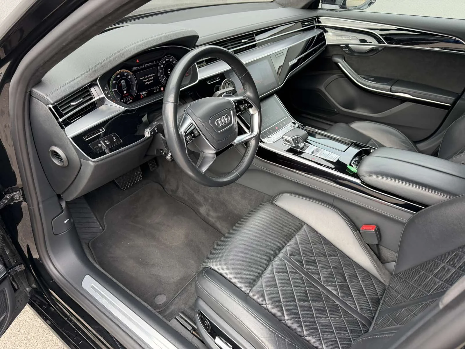 Audi A8 60TFSI e - изображение 10