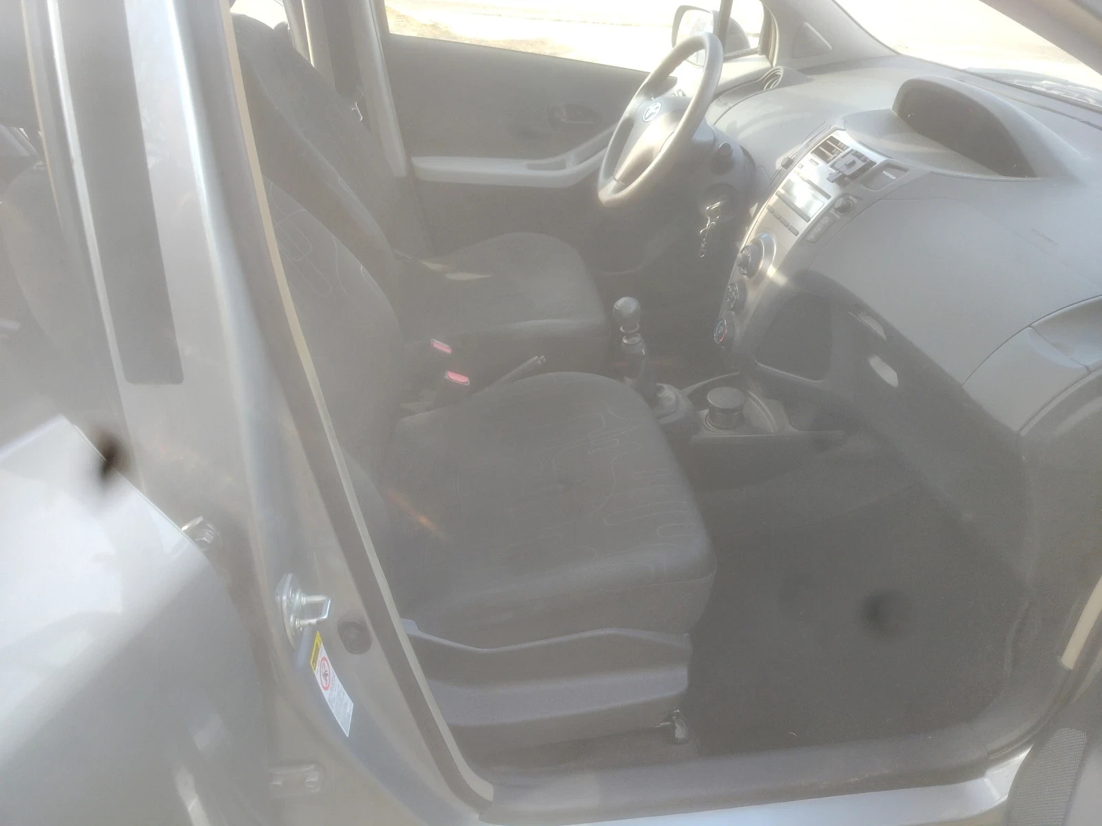 Toyota Yaris 1.33 бенин - изображение 10