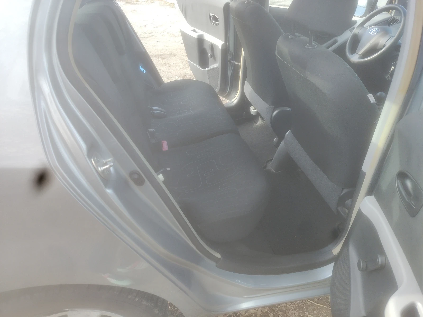 Toyota Yaris 1.33 ����� | Mobile.bg � ����������� 11