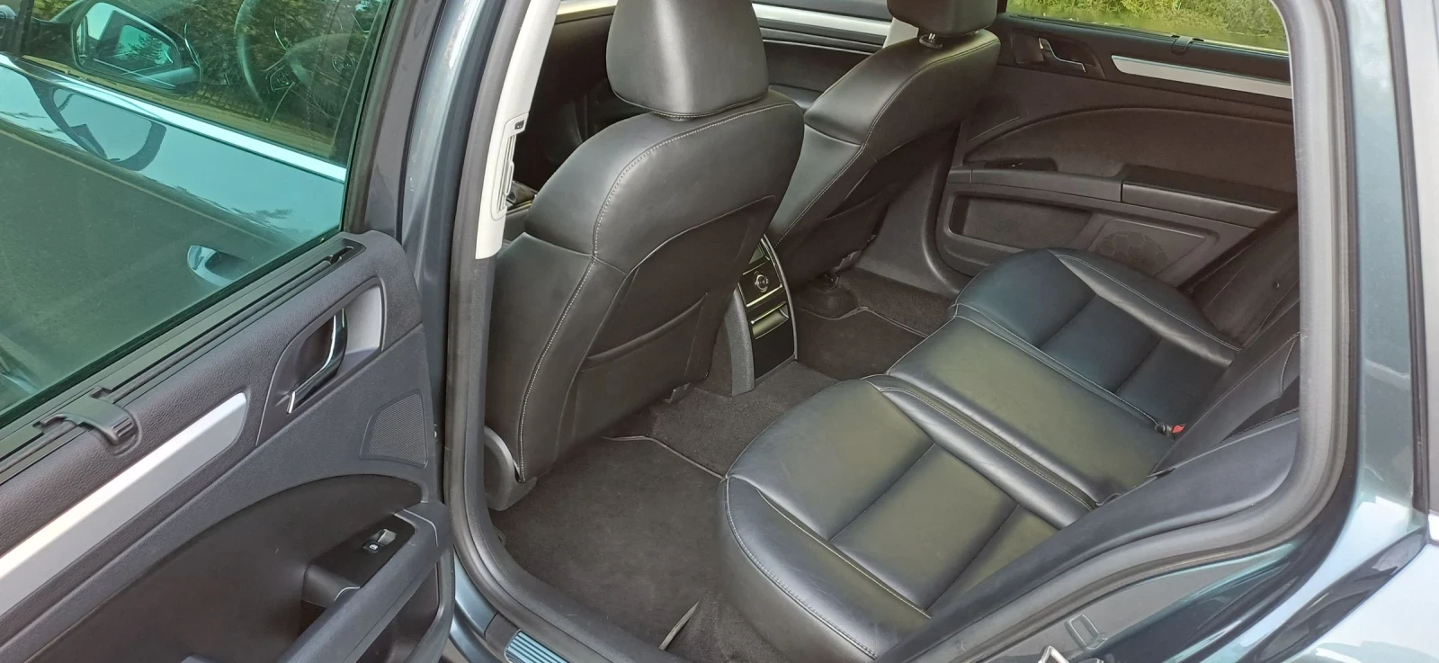 Skoda Superb, снимка 15 - Автомобили и джипове - 53718080