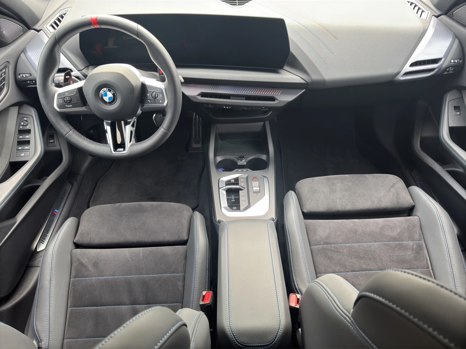 BMW M135 xDrive, снимка 7 - Автомобили и джипове - 53875607