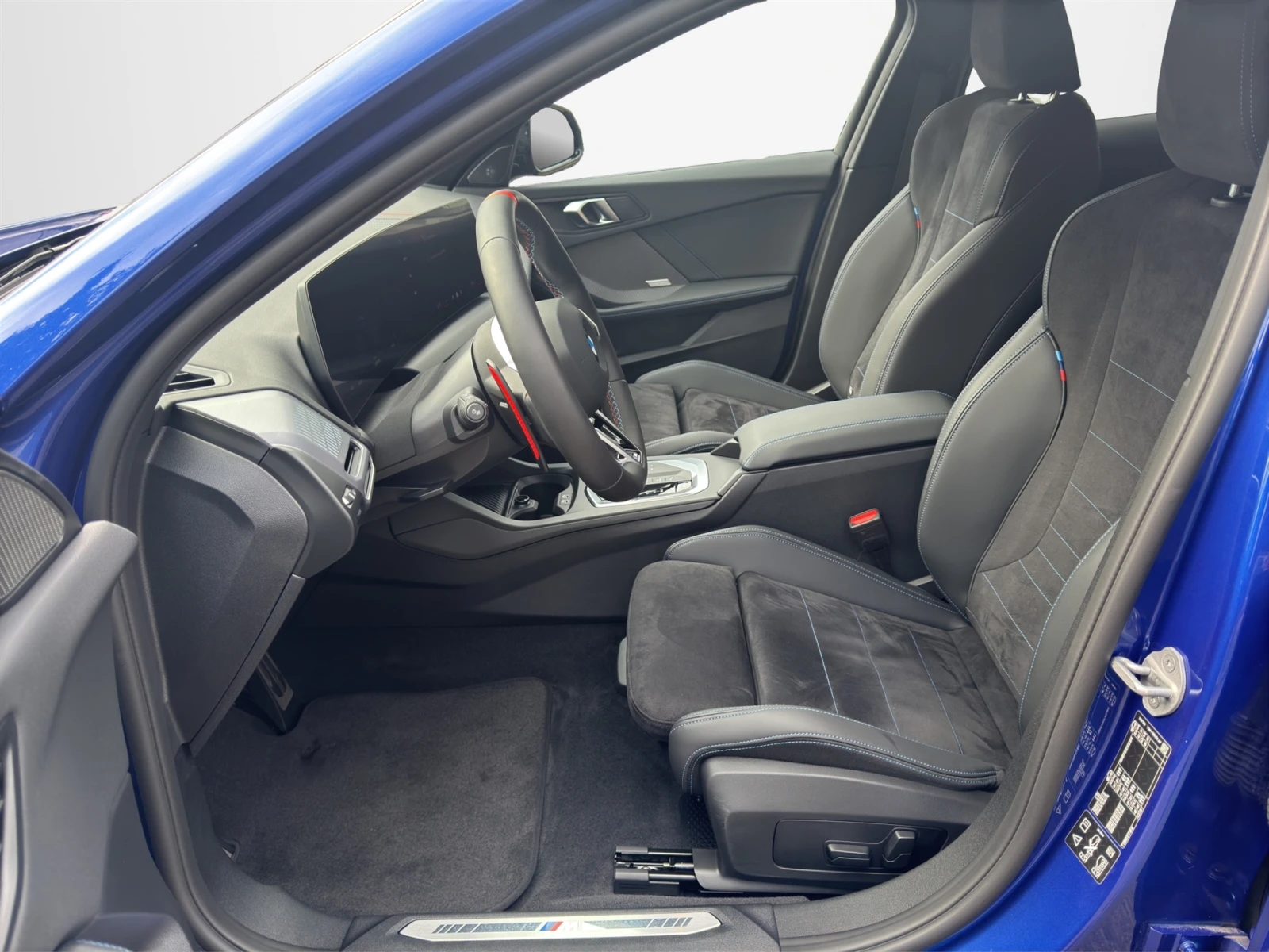 BMW M135 xDrive, снимка 6 - Автомобили и джипове - 53875607
