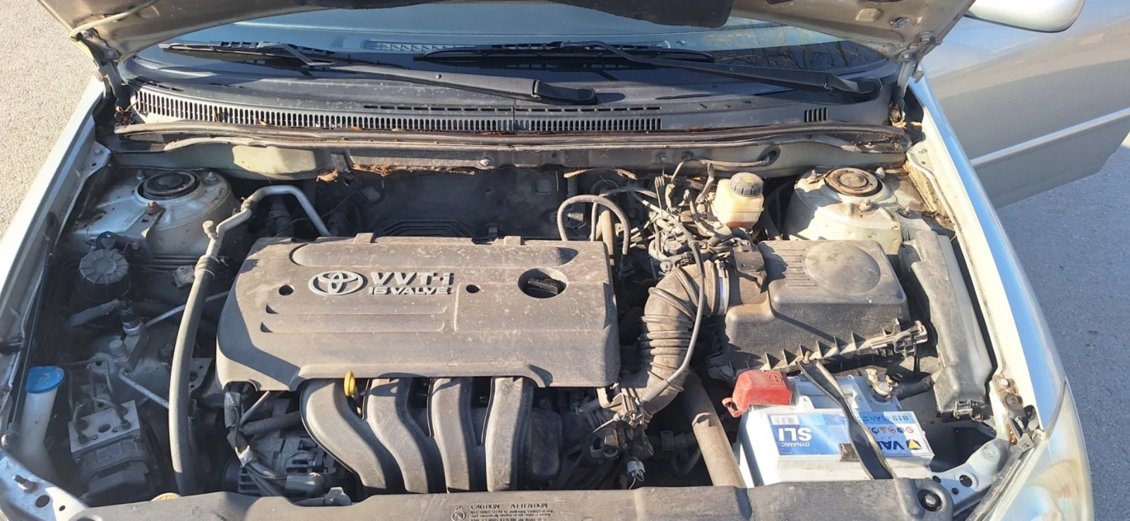 Toyota Corolla 1.4 VVTi, снимка 9 - Автомобили и джипове - 53891622