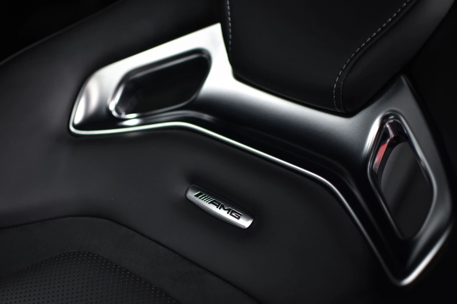 Mercedes-Benz AMG GT 4-door coupe, снимка 14 - Автомобили и джипове - 54209516