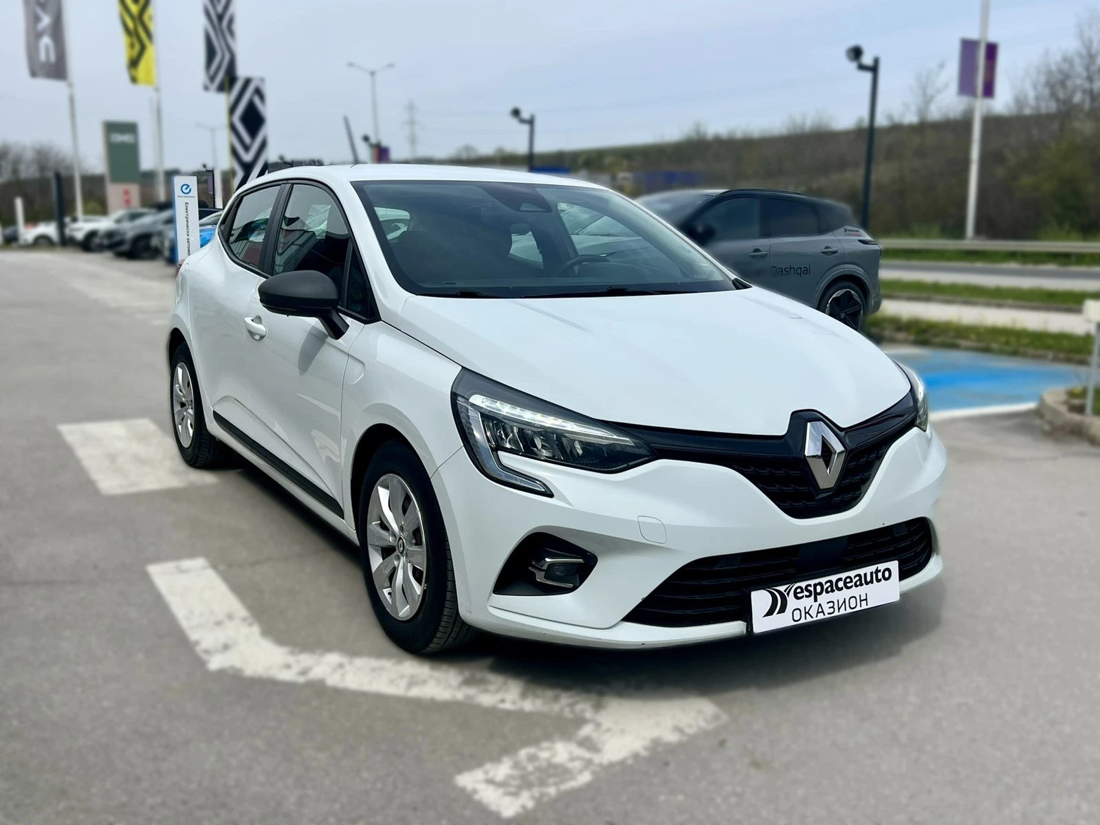 Renault Clio V 1.0 TCe / 100 к.с., снимка 3 - Автомобили и джипове - 54217503