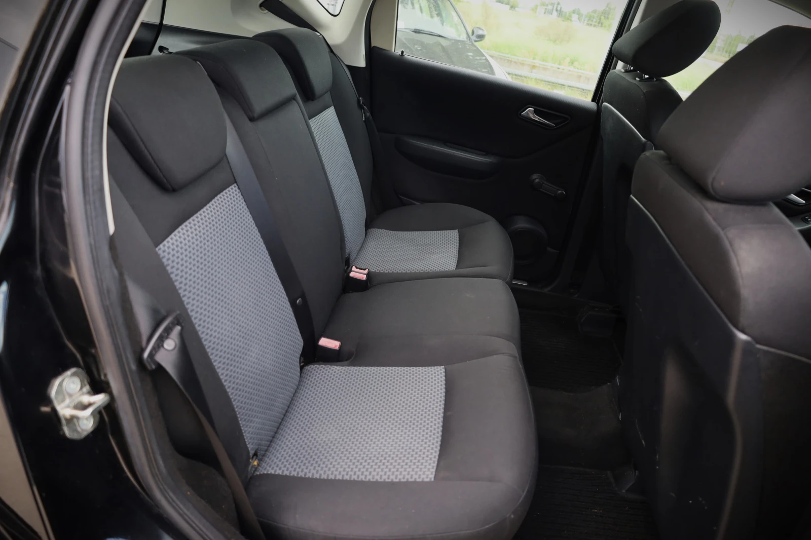 Mercedes-Benz A 150 1.5 Бензин, снимка 9 - Автомобили и джипове - 54552653