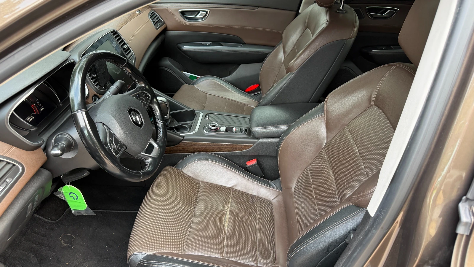Renault Talisman 1.6 TCe 200 EDC 4Control ДДС, снимка 8 - Автомобили и джипове - 55120497