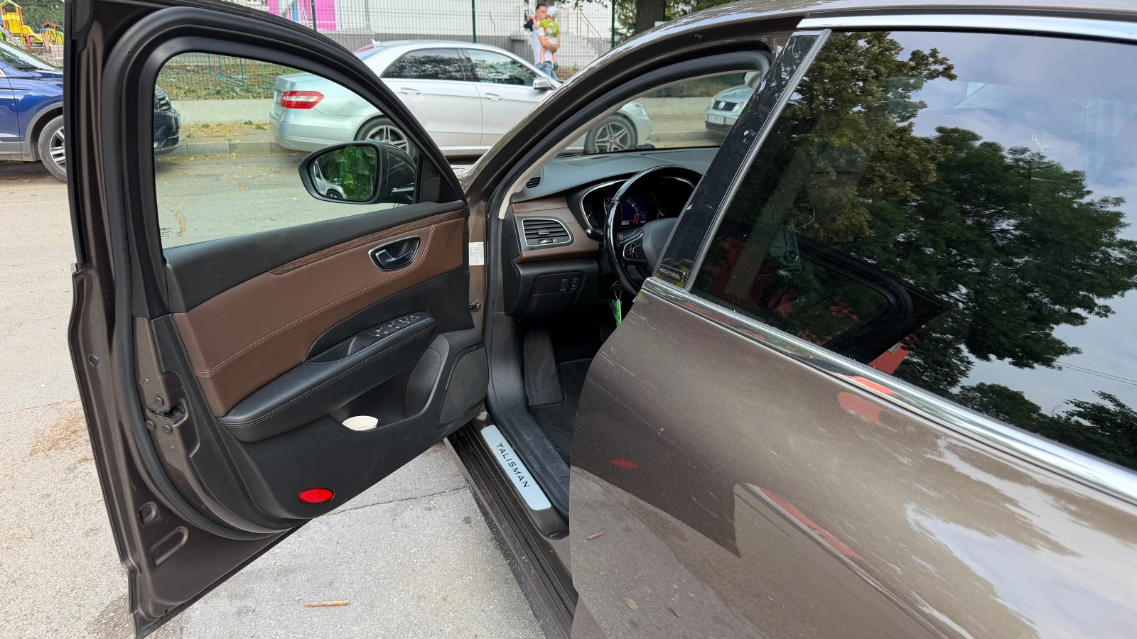 Renault Talisman 1.6 TCe 200 EDC 4Control ДДС, снимка 7 - Автомобили и джипове - 55120497
