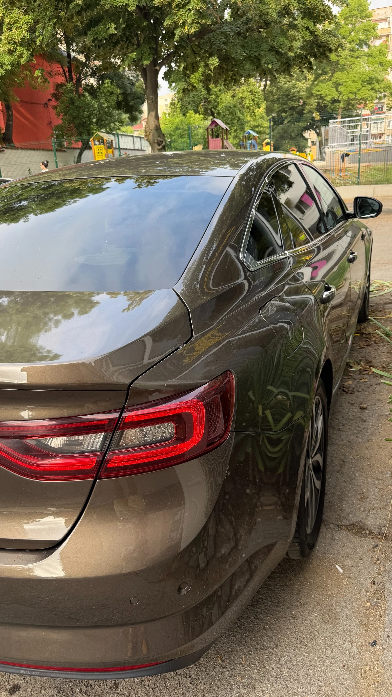 Renault Talisman 1.6 TCe 200 EDC 4Control ДДС, снимка 5 - Автомобили и джипове - 55120497