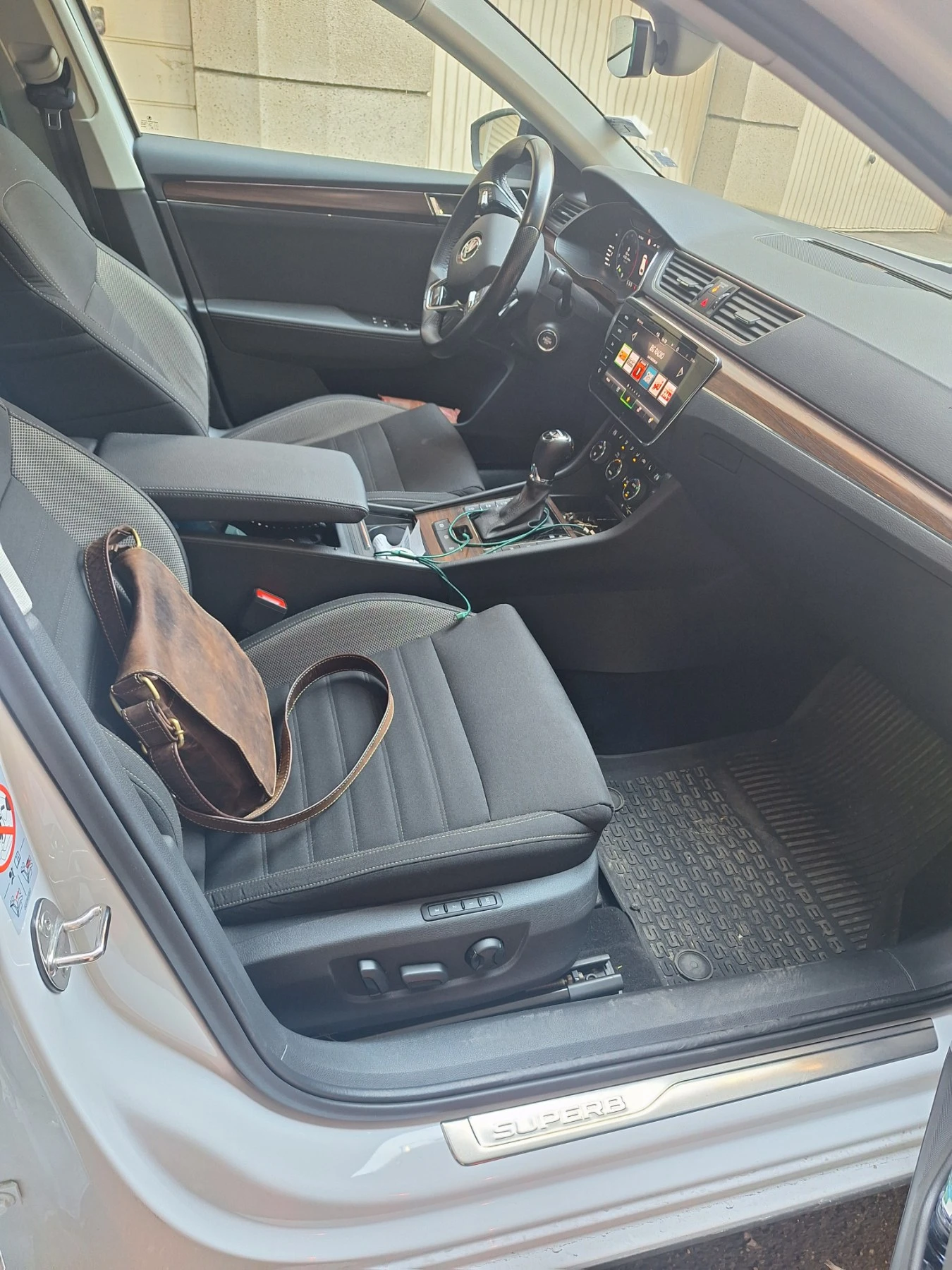 Skoda Superb Scout 2.0TSI 280hp 4x4, печка, снимка 6 - Автомобили и джипове - 55657939