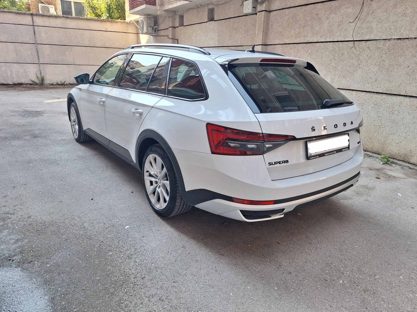 Skoda Superb Scout 2.0TSI 280hp 4x4, гаранция до 2028 г. , снимка 5 - Автомобили и джипове - 55850421