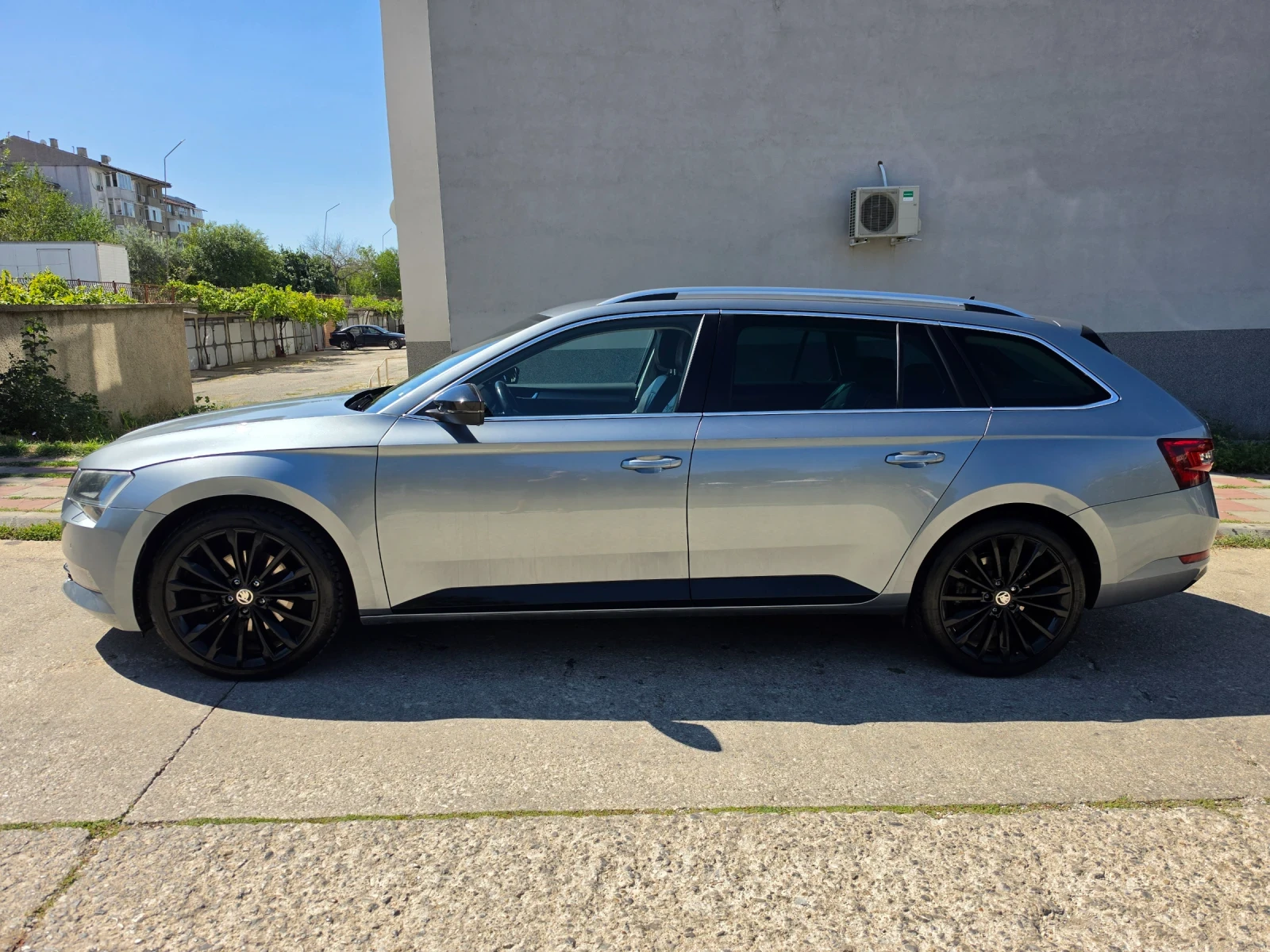 Skoda Superb, снимка 2 - Автомобили и джипове - 55768218