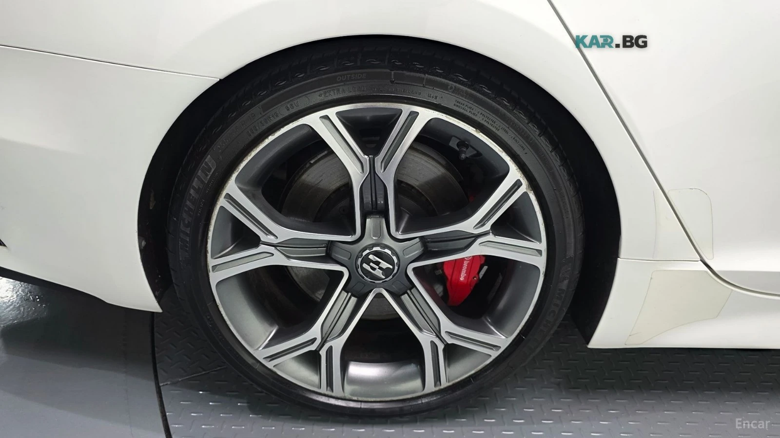 Kia Stinger GT* 3.3* TURBO* DISTRONIC* 360* ПОДГРЕВ* ОБДУХ* , снимка 16 - Автомобили и джипове - 56103628