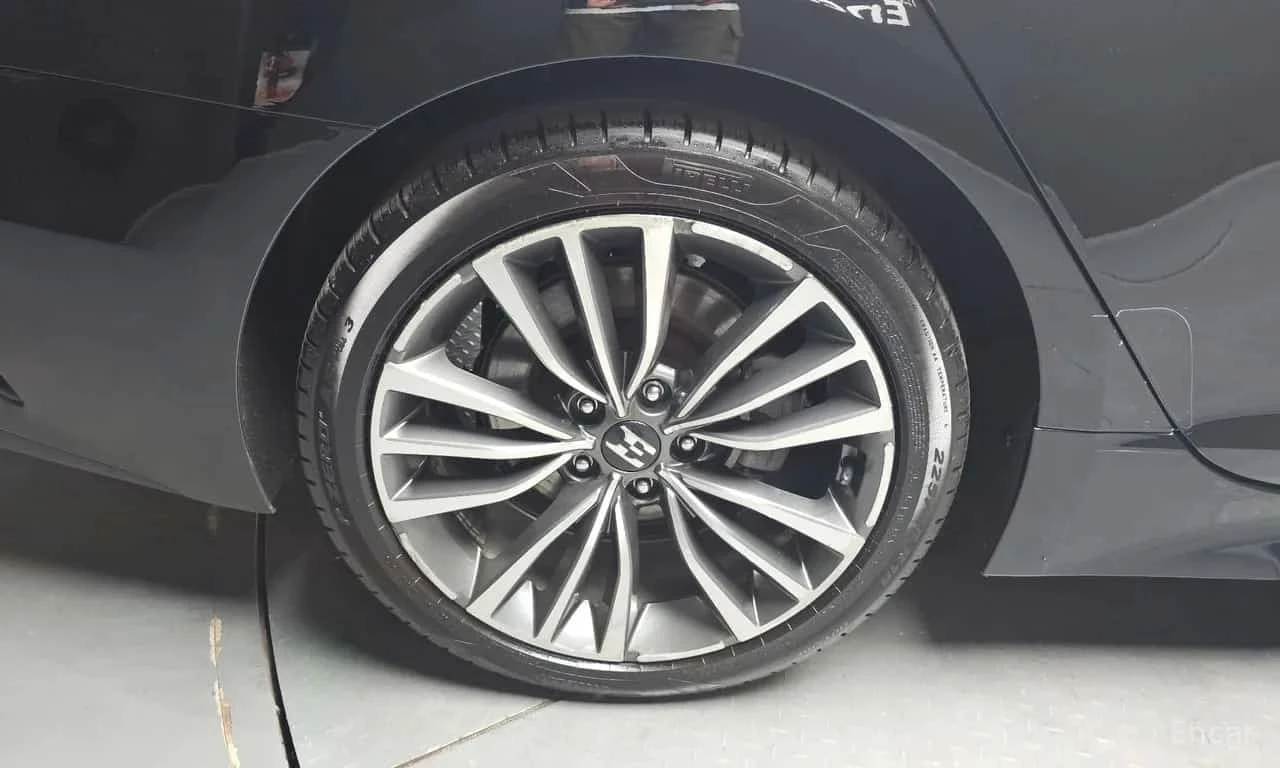 Kia Stinger * 2.0 Turbo AWD * ���� �� �� | Mobile.bg � ����������� 5