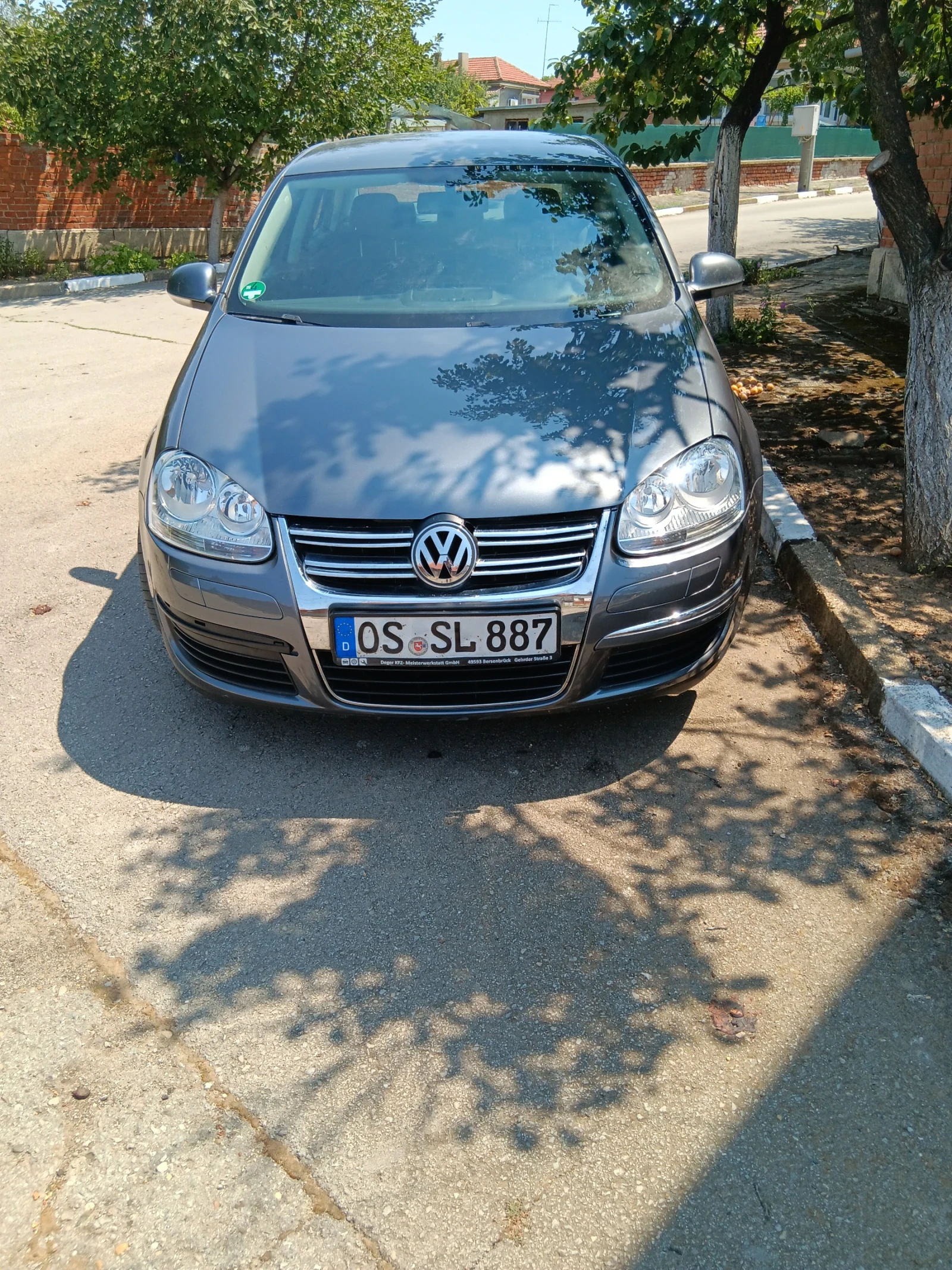 VW Jetta Седан, снимка 3 - Автомобили и джипове - 56681547