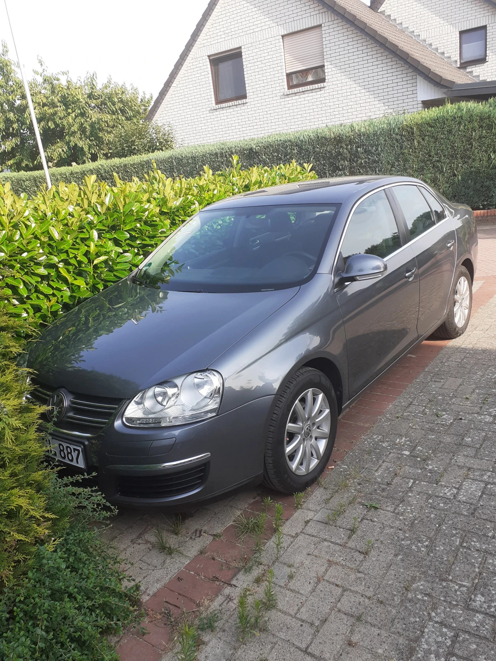 VW Jetta Седан, снимка 7 - Автомобили и джипове - 56681547