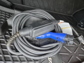 Toyota Rav4 XSE, HYBRID, АВТОКРЕДИТ, снимка 16