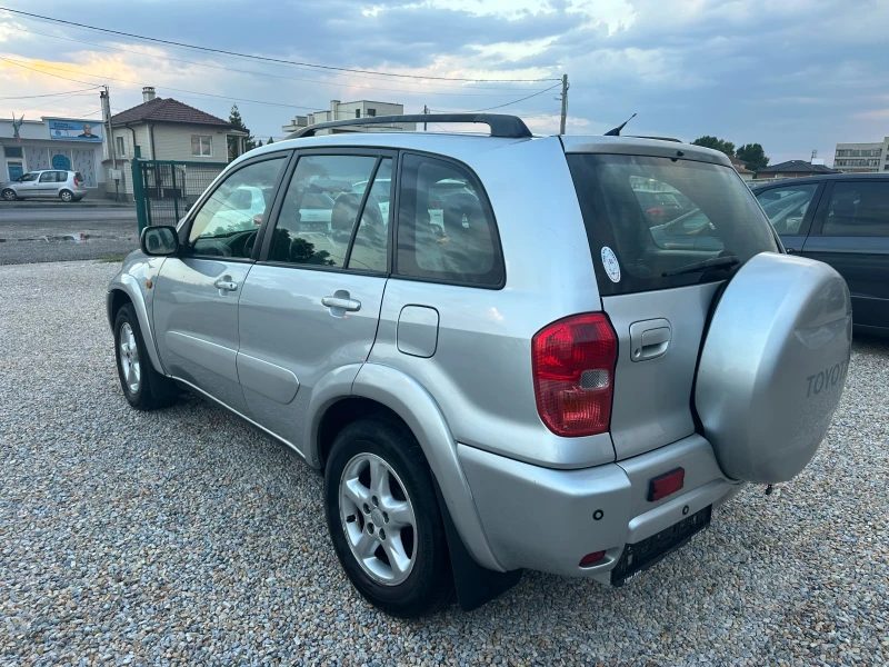 Toyota Rav4 2.0vvti, снимка 3 - Автомобили и джипове - 47877282