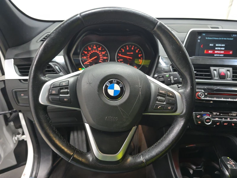 BMW X1 2018* амбиент* HiFi* подгрев* камера* keyless, снимка 9 - Автомобили и джипове - 48463726