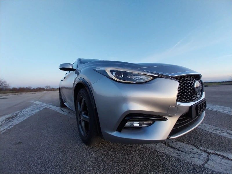 Infiniti Q30 Pure, снимка 6 - Автомобили и джипове - 48929297