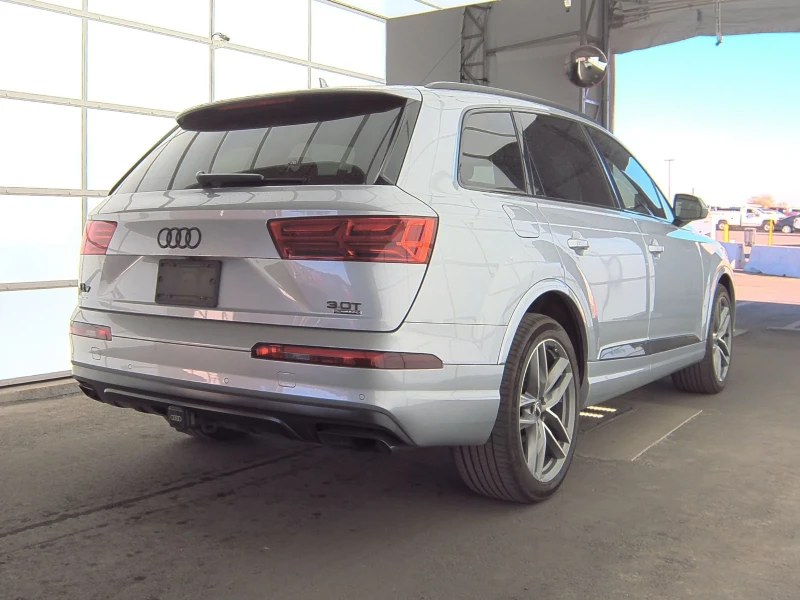 Audi Q7, снимка 8 - Автомобили и джипове - 49378319