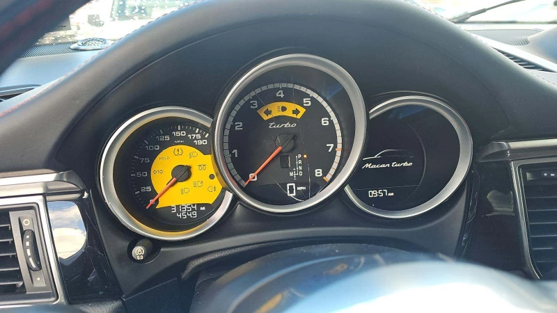 Porsche Macan TURBO* PANO* , снимка 10 - Автомобили и джипове - 52644082