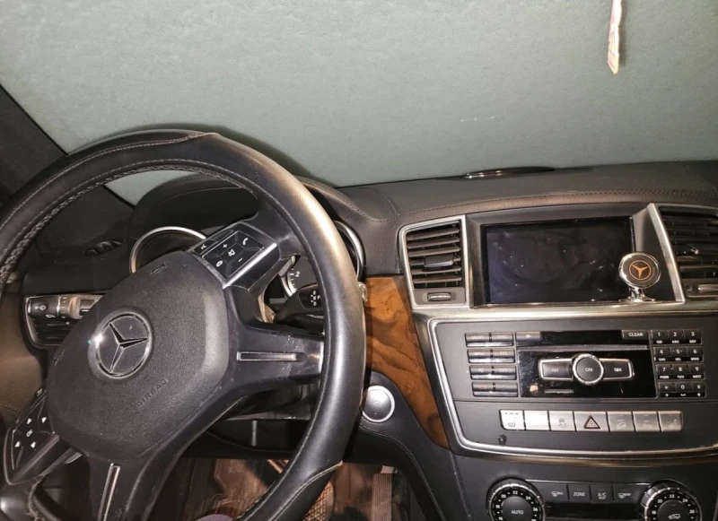 Mercedes-Benz ML 350 CDI * * KEYLESS * * КАМЕРА * * CARFAX * * ЛИЗИНГ, снимка 6 - Автомобили и джипове - 53116607