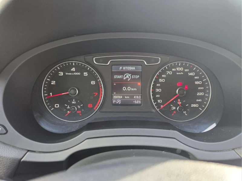 Audi Q3 2.0 TFSI, снимка 12 - Автомобили и джипове - 53126848