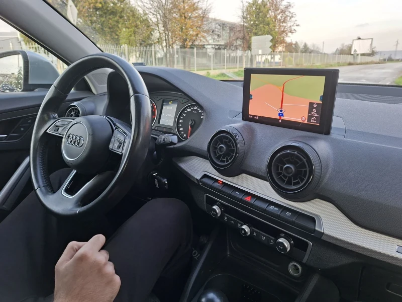 Audi Q2 180кс!Реални Км!!, снимка 5 - Автомобили и джипове - 53135434