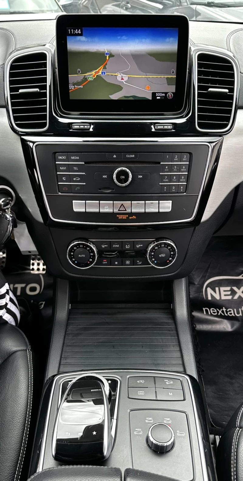 Mercedes-Benz GLE 350 COUPE 3.0D 258HP 4MATIC AMG LED INTELLIGENT, снимка 10 - Автомобили и джипове - 53160079