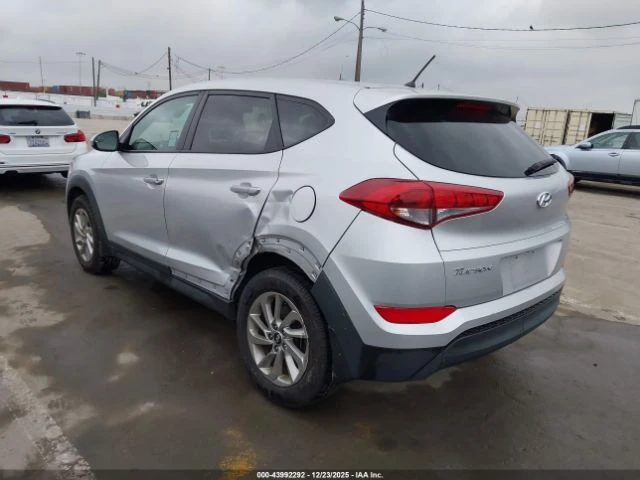 Hyundai Tucson 69k km* Камера* Hil assist* Keyless, снимка 5 - Автомобили и джипове - 53029921