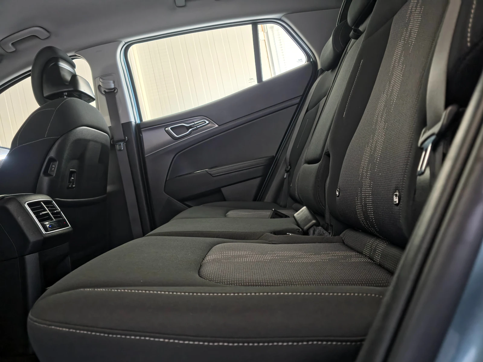 Kia Sportage 1. 6 T-GDI PHEV PLUG IN HYBRID 4WD 265 | Mobile.bg � ����������� 12