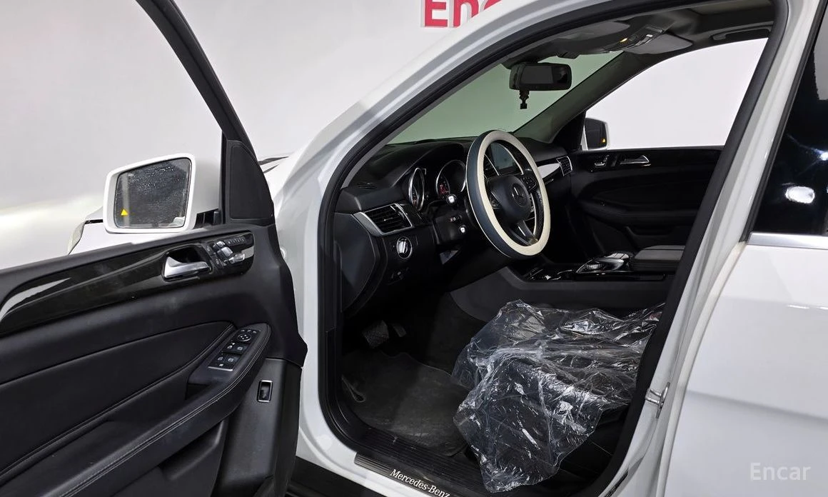 Mercedes-Benz GLE 350, снимка 10 - Автомобили и джипове - 53876255