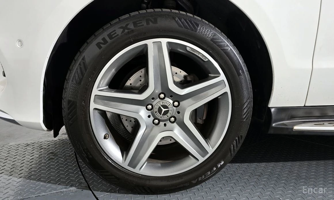 Mercedes-Benz GLE 350, снимка 5 - Автомобили и джипове - 53876255