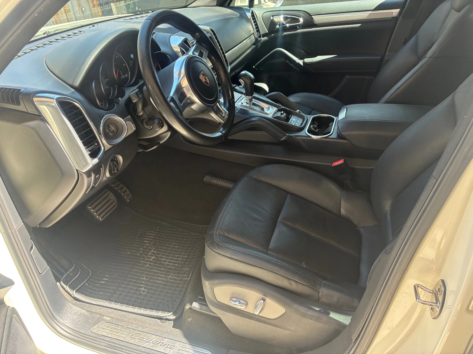 Porsche Cayenne 3.0_V6, снимка 17 - Автомобили и джипове - 54335789