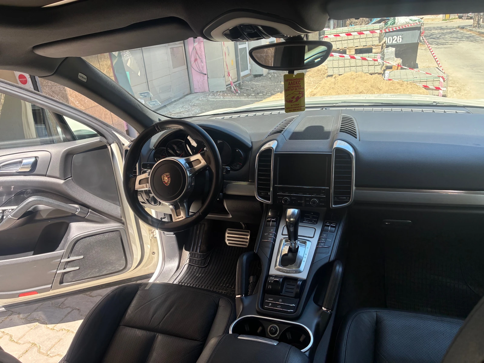 Porsche Cayenne 3.0_V6, снимка 13 - Автомобили и джипове - 54335789