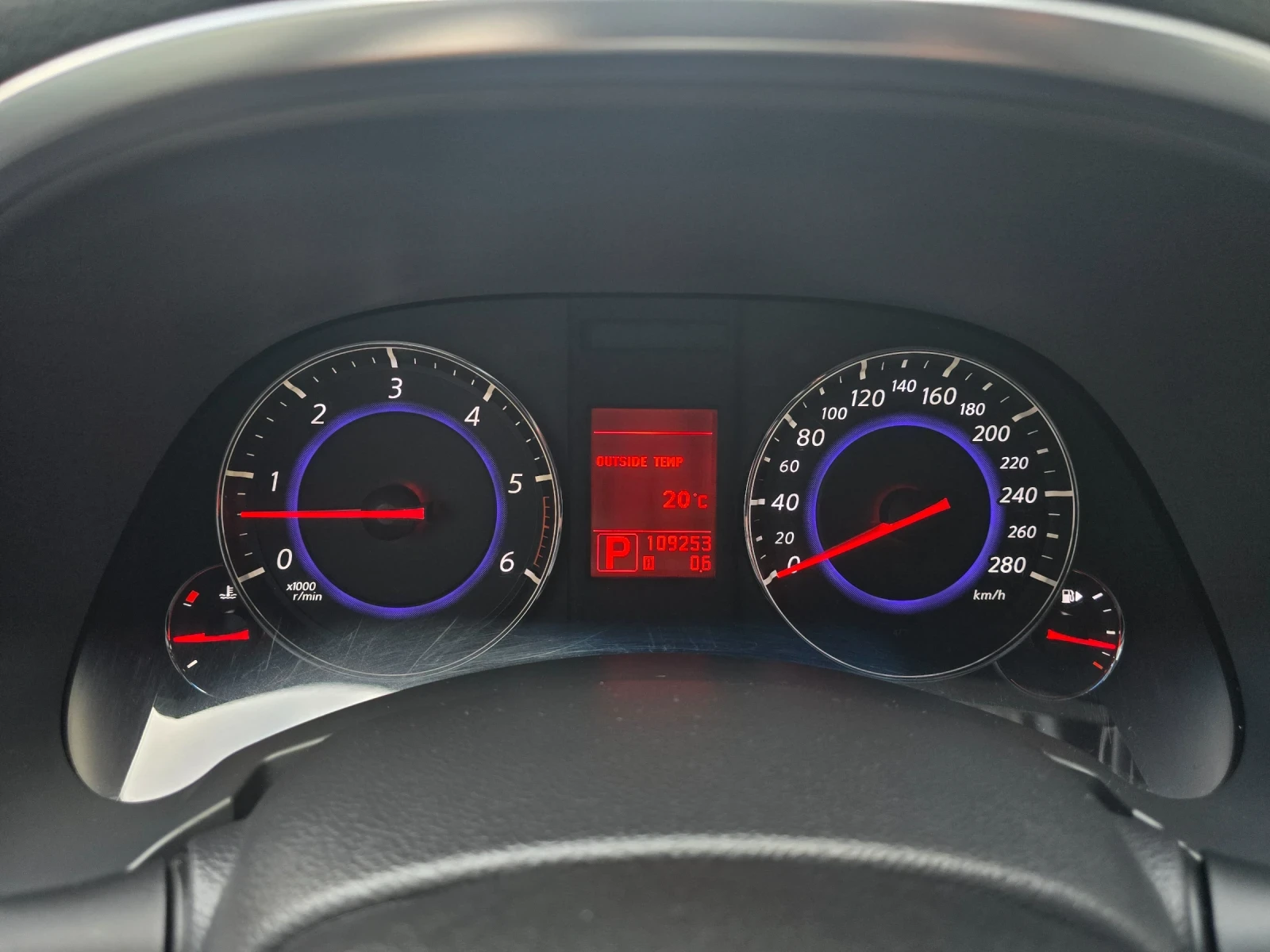 Infiniti QX70 30dS Premium/Витоша Ауто/109 000км, снимка 12 - Автомобили и джипове - 54727550
