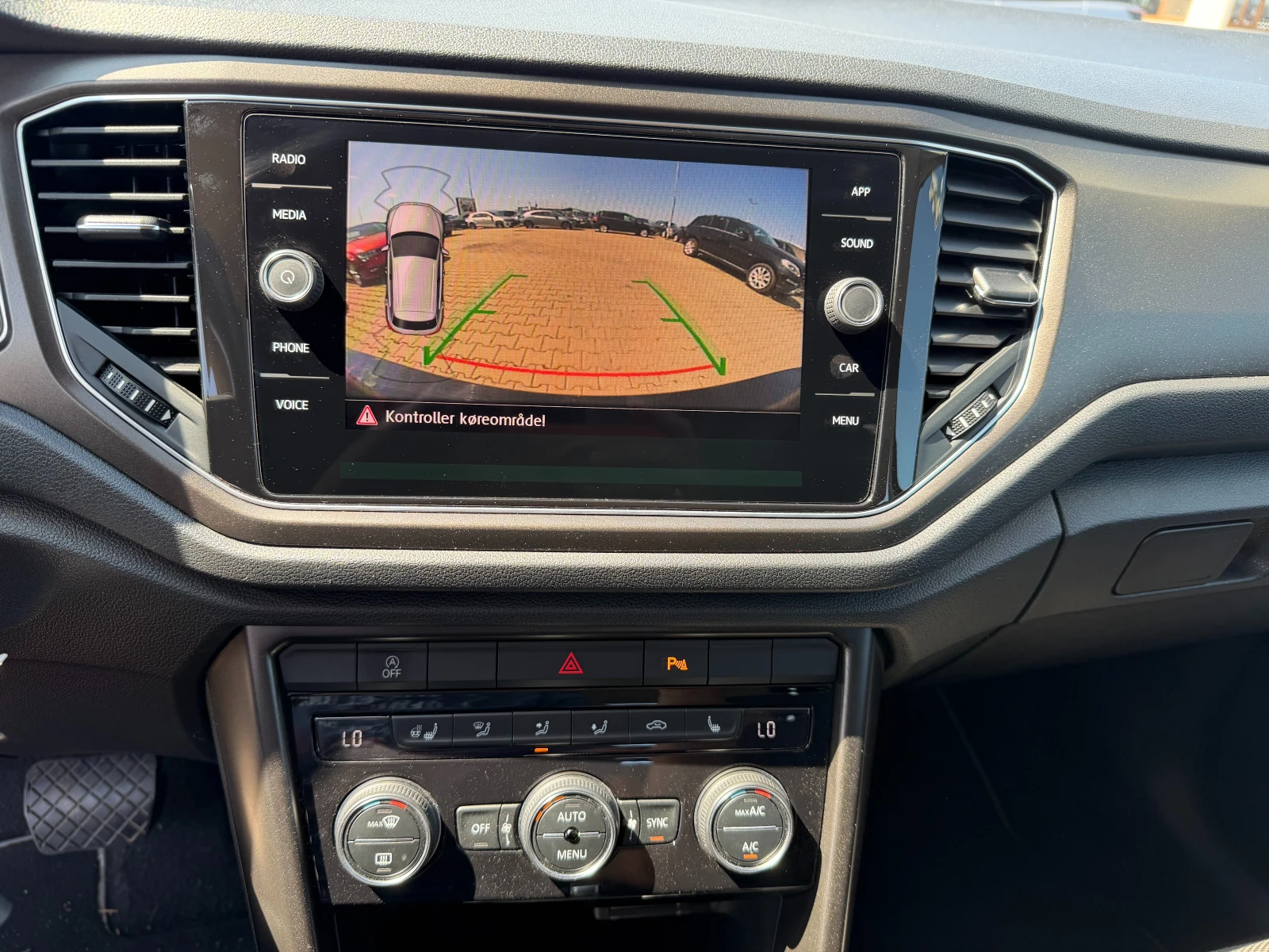 VW T-Roc 1.5TSI AVTOMAT/NAVI/KAMERA EURO 6 | Mobile.bg � ����������� 15