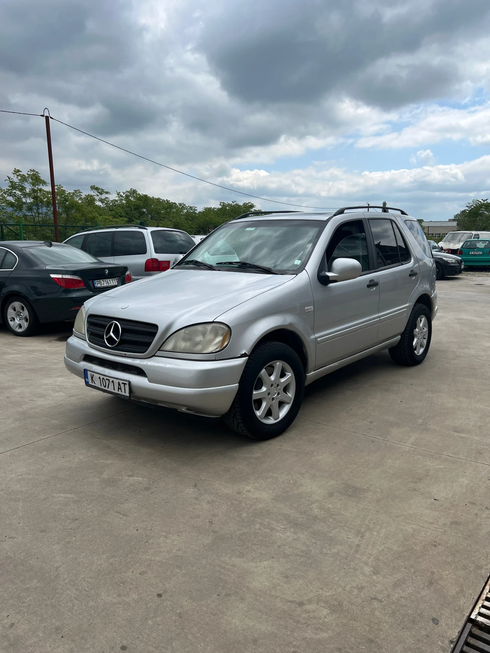 Mercedes-Benz ML 430, снимка 3 - Автомобили и джипове - 56256544