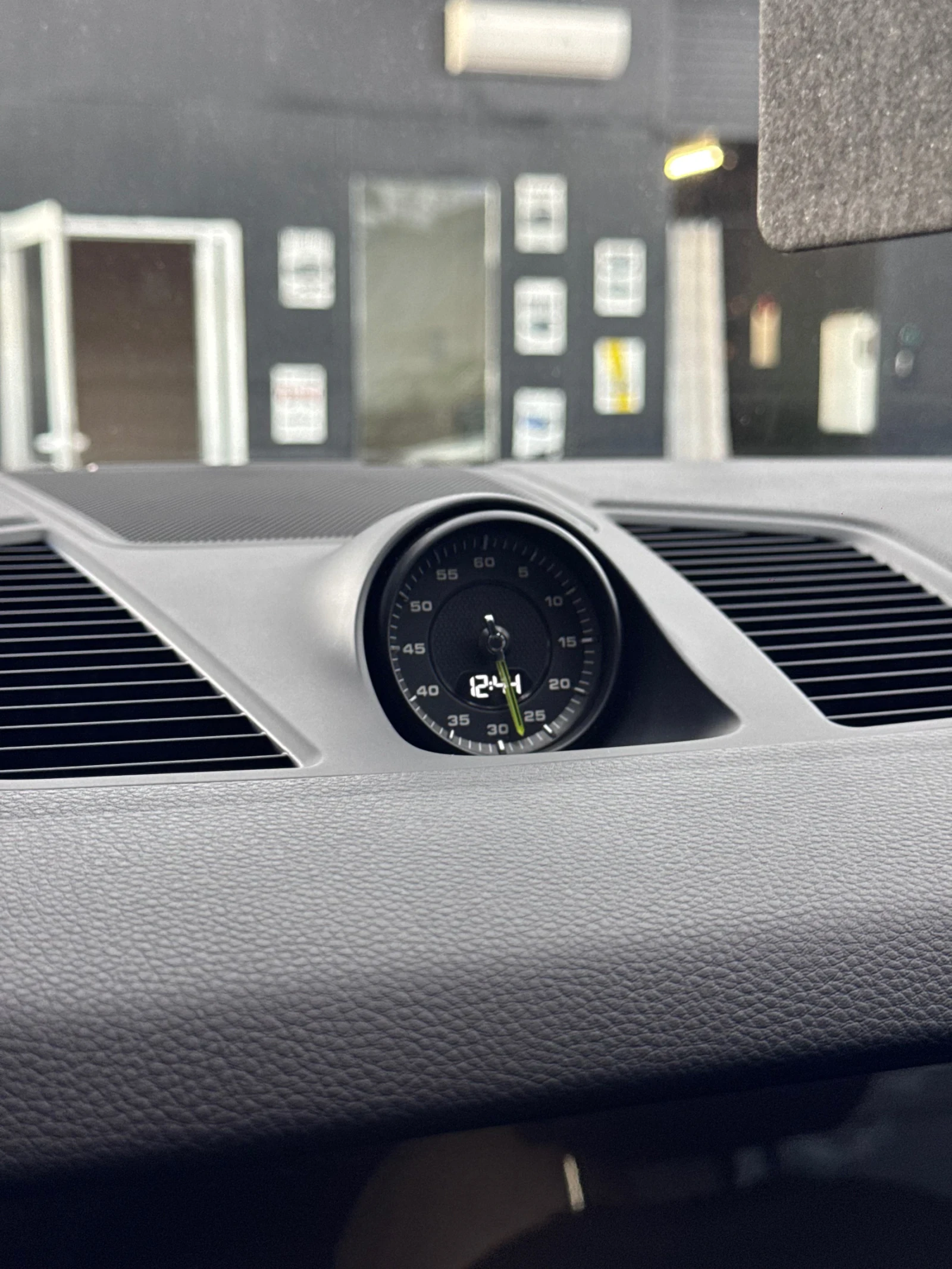 Porsche Cayenne E-HYBRID / HEAD UP / MATRIX / BOSE / PANORAMA /360 | Mobile.bg � ����������� 13