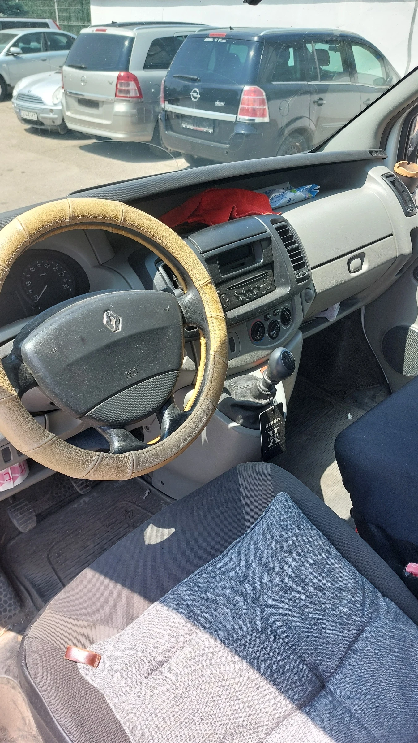 Renault Trafic  - изображение 7