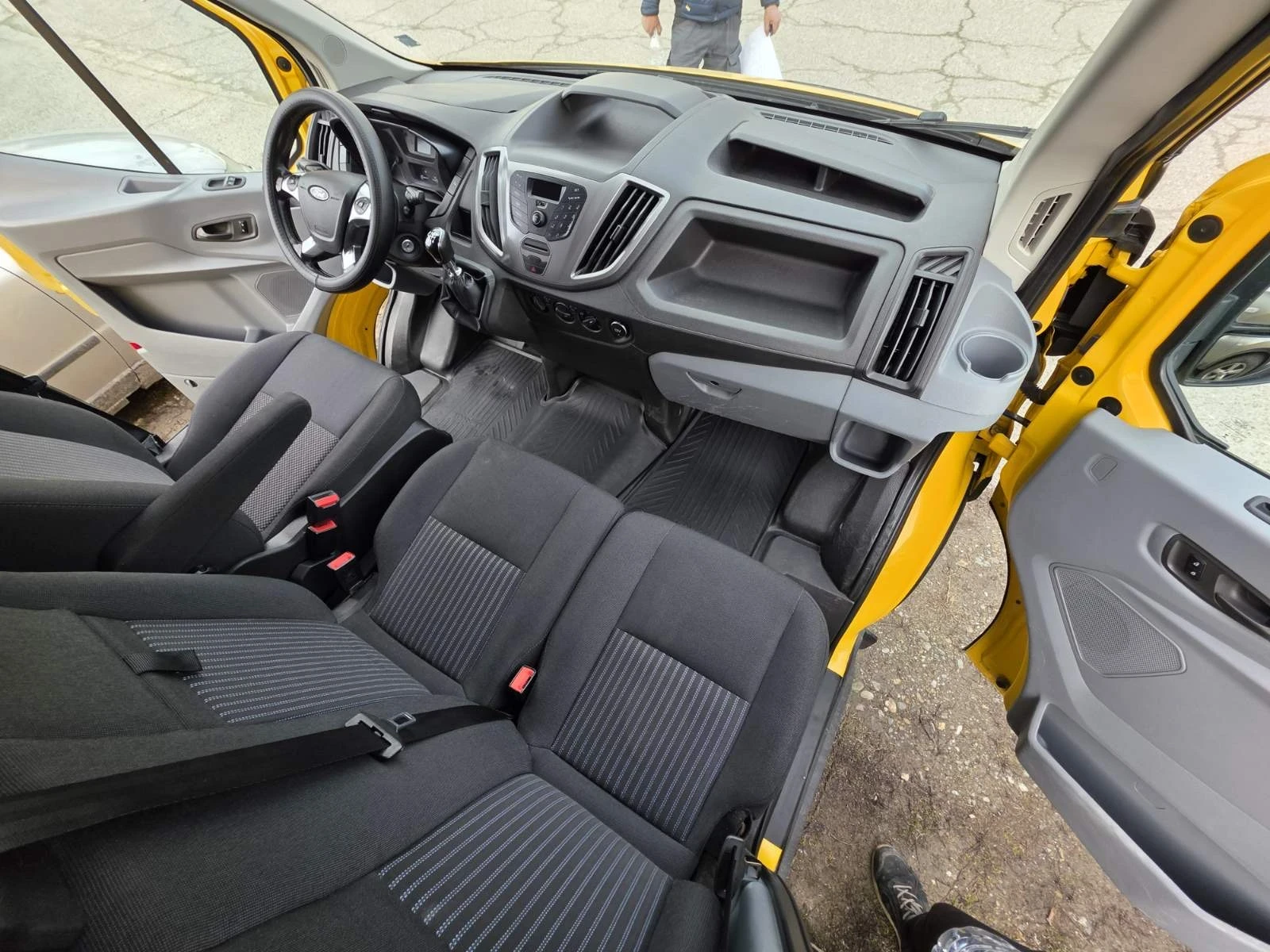 Ford Transit 2.0D, снимка 10 - Бусове и автобуси - 53786276