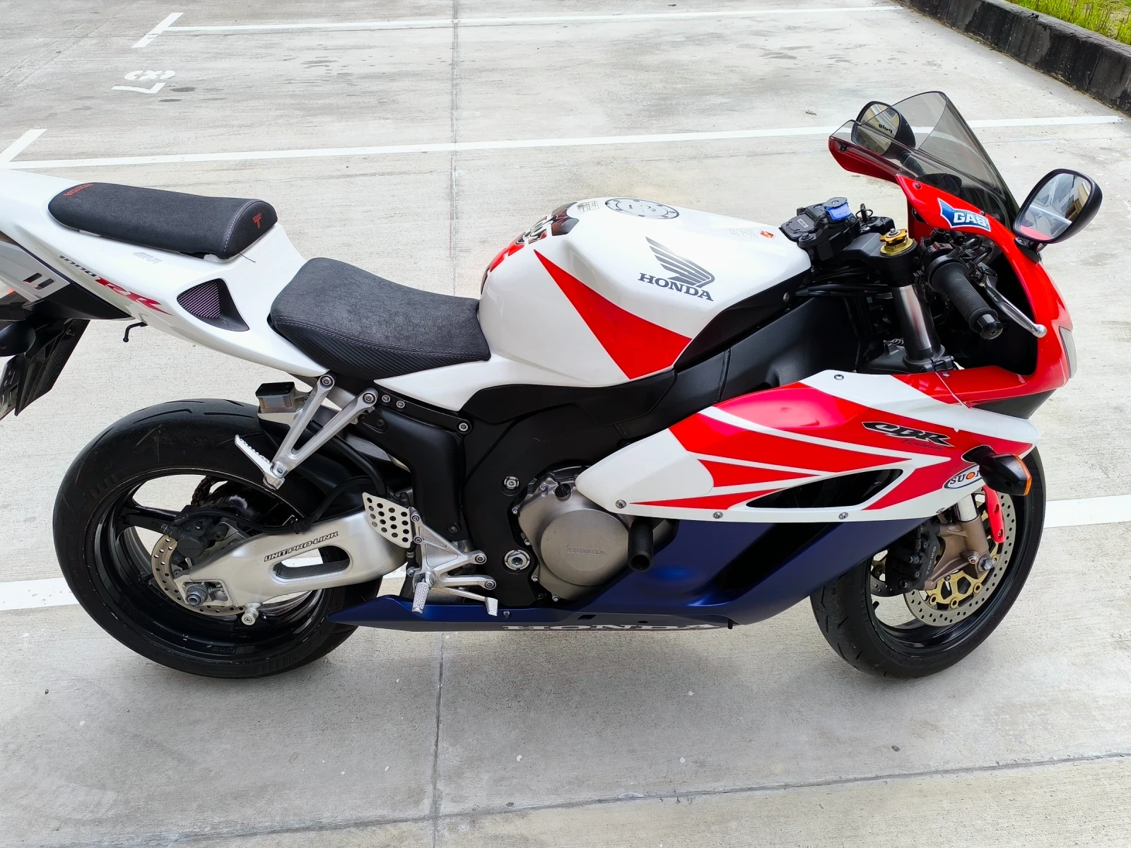 Honda Cbr CBR1000rr - изображение 5