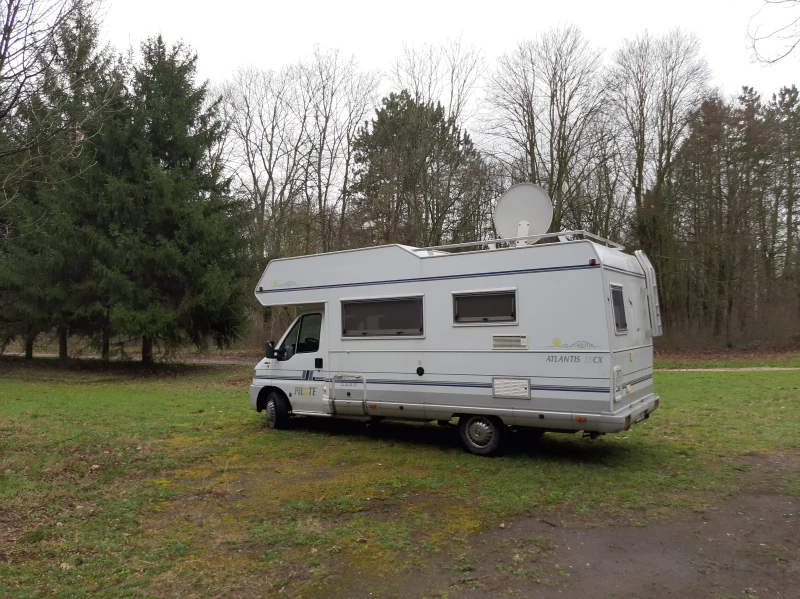 Кемпер Pilote, снимка 2 - Каравани и кемпери - 52488901