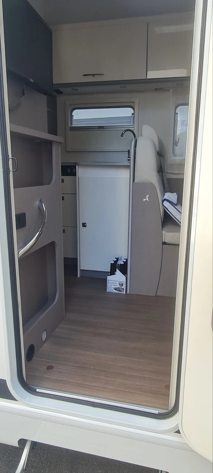 Кемпер HYMER / ERIBA ETRUSCO T 6.9SF - изображение 10